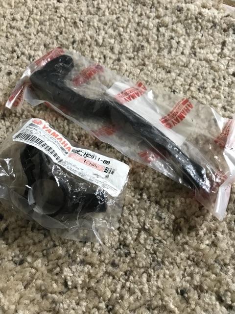 cùm tay côn có chân kính exciter 135 150 sirius