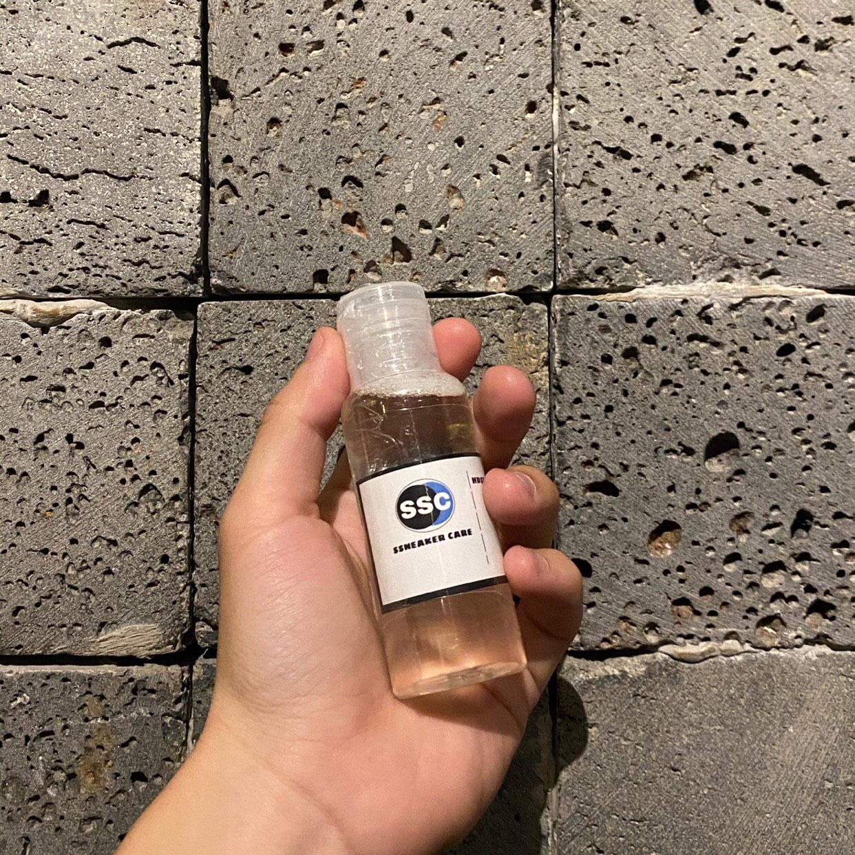 Dung dịch vệ sinh giày chuyên dụng (100ml)