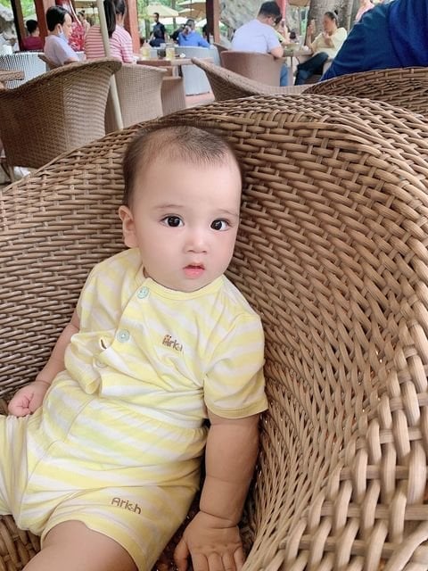 Bộ áo cộc nút cài thẳng cho bé sơ sinh đến 18 tháng - ARICH