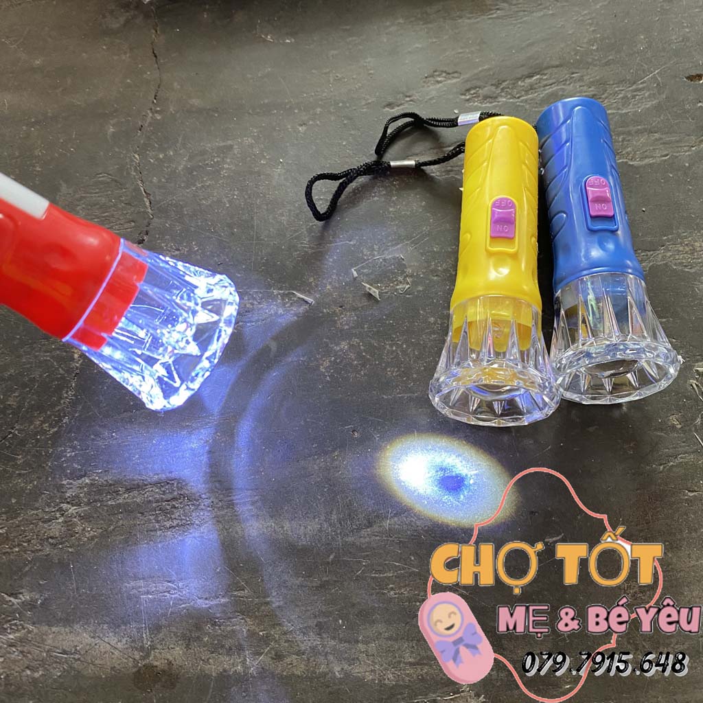 Đồ Chơi Đèn Pin LED Mini Siêu Sáng