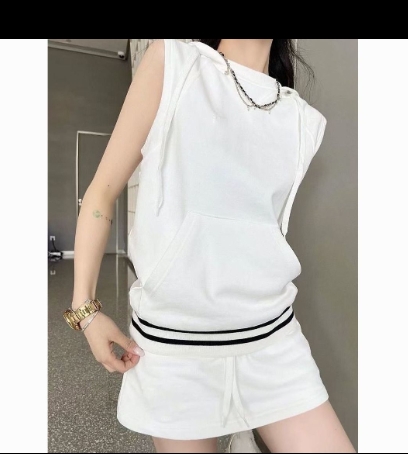 Horse T-Shirt 2023 Women's Golf Wear Summer Malbon Golf Top+Golf Skirt Hooded Golf Suit Women's Golf Clothing Mini Skirt