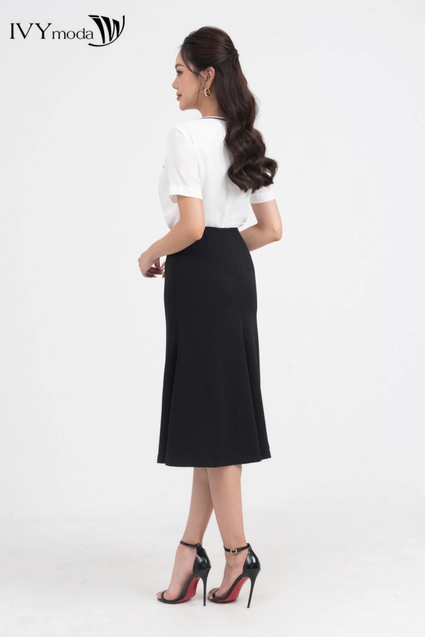 Đầm lụa đuôi cá IVY moda MS 48M8404
