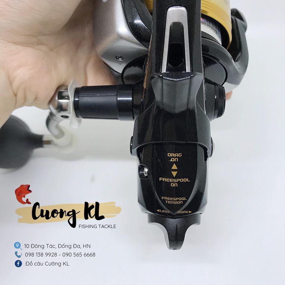 Máy câu cá Shimano Baitrunner