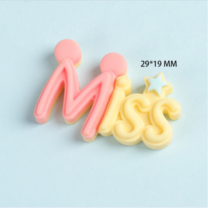 Sticker gắn dép crocs hình chữ MISS