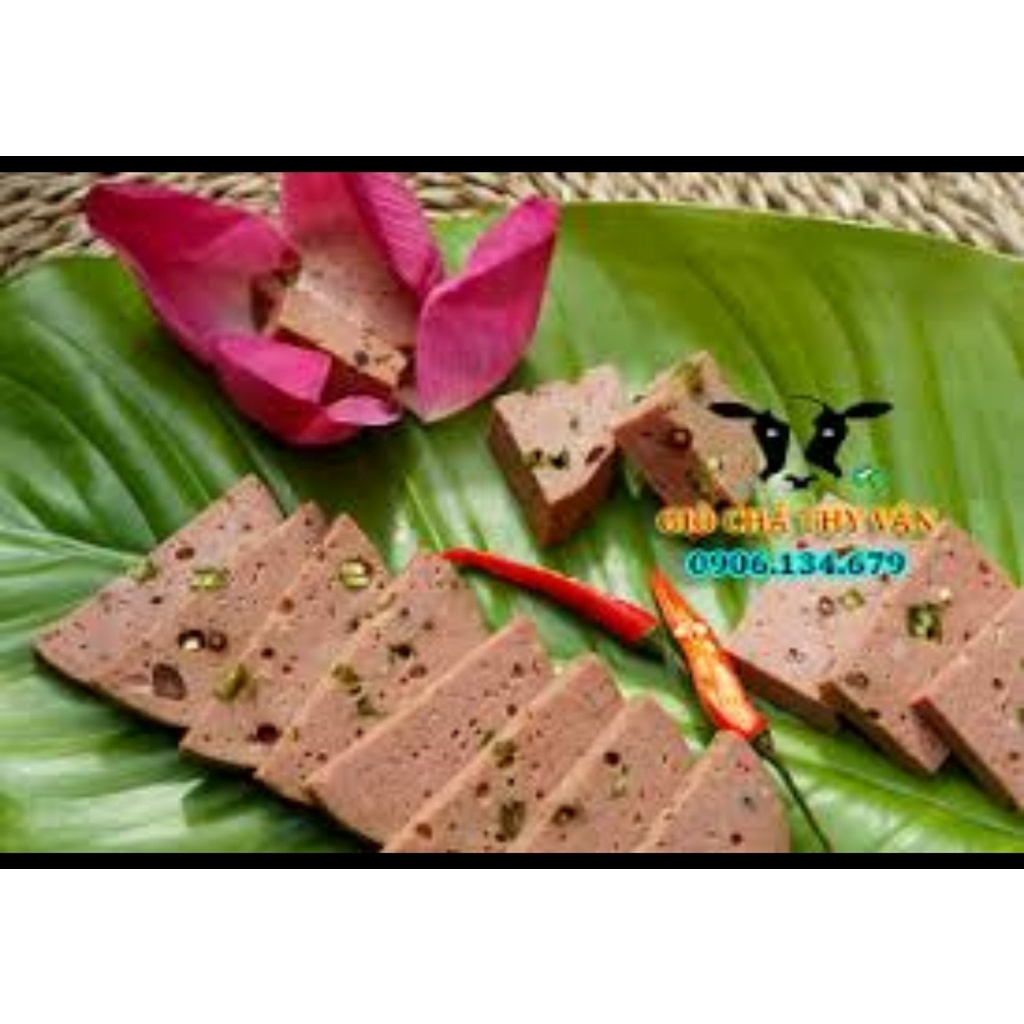 1 CÂY CHẢ LỤA TAI HEO ỚT XIÊM (1 CÂY 500GRAM)