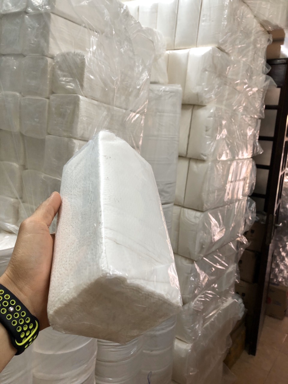 GIẤY CHẤT LƯỢNG, Khăn giấy lau tay 2 lớp