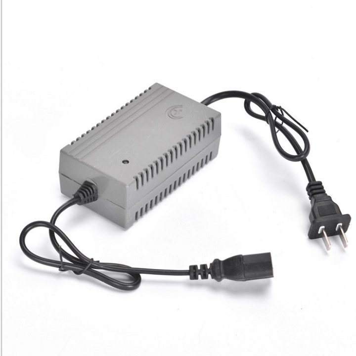 Cục sạc bình XỊT ĐIỆN 12v