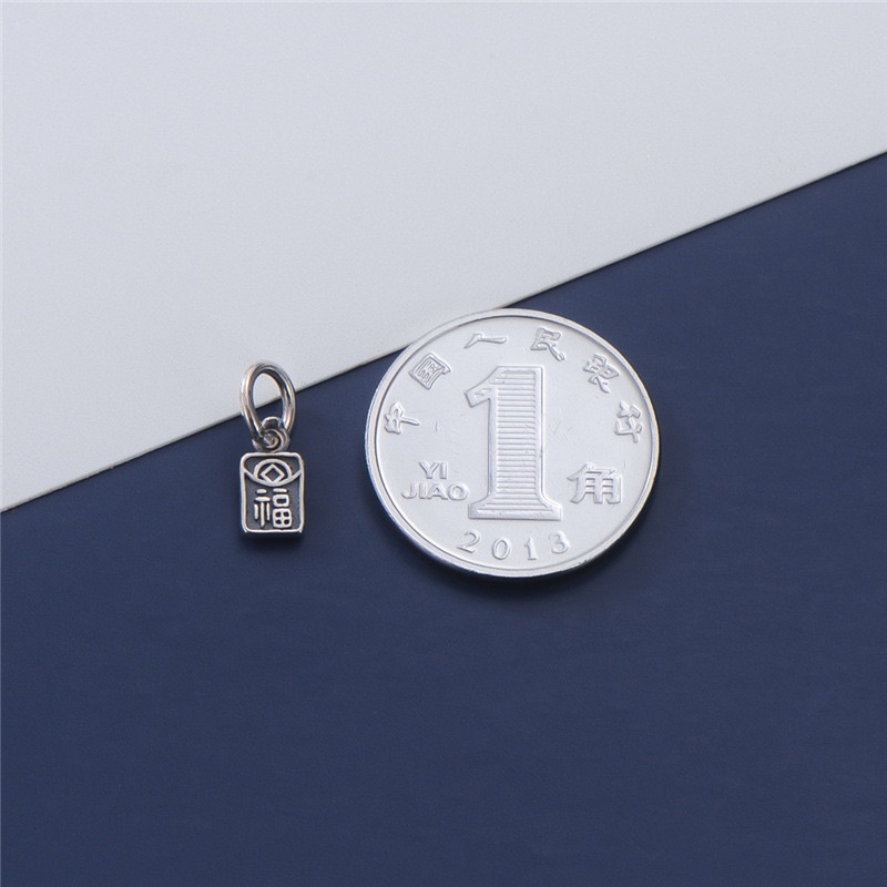 [S925] Charm bạc nhỏ khắc chữ May Mắn - MH865