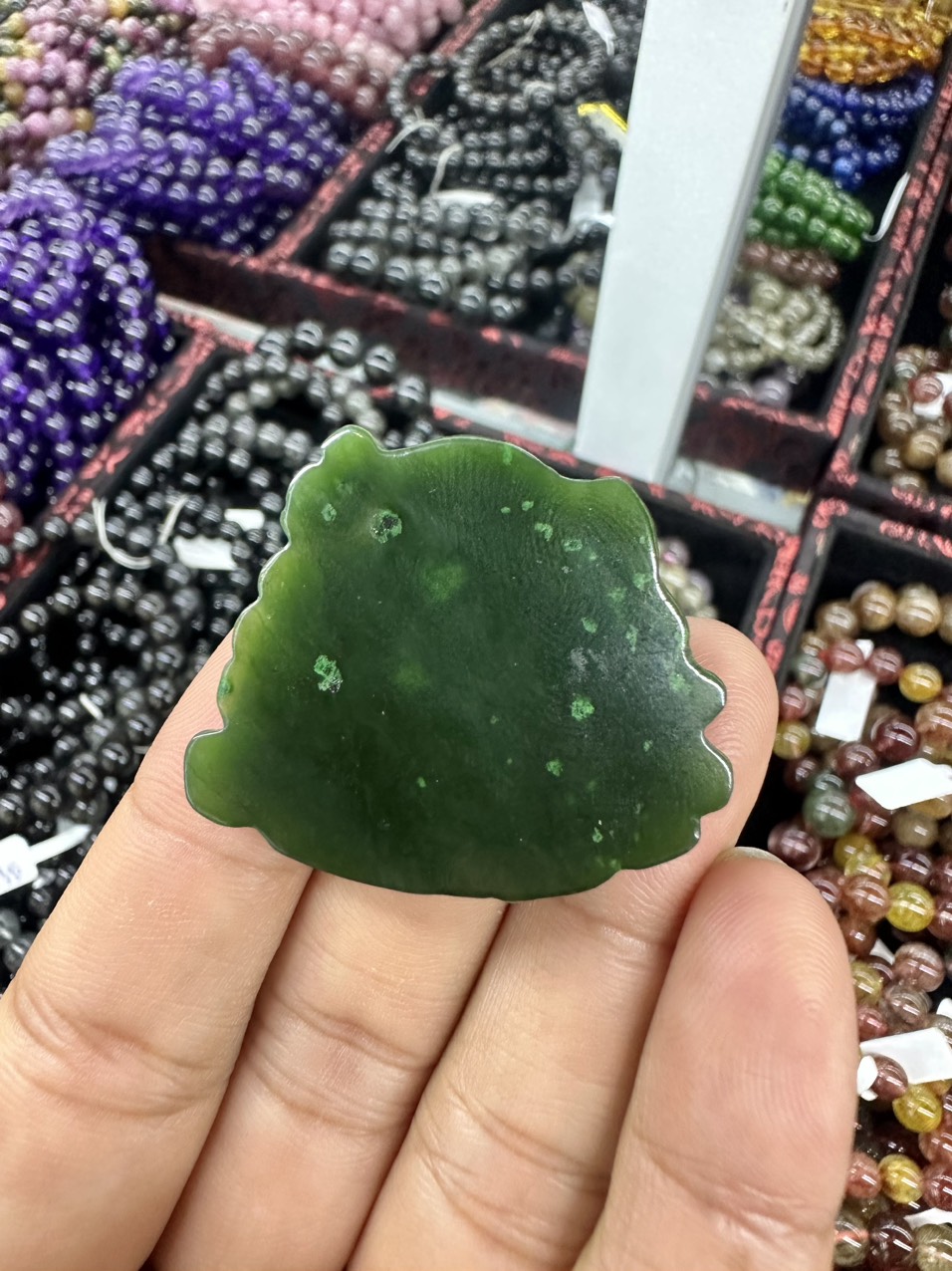 Mặt dây chuyền phật Di Lặc cầm gậy như ý và gánh đào phong thủy đá ngọc bích