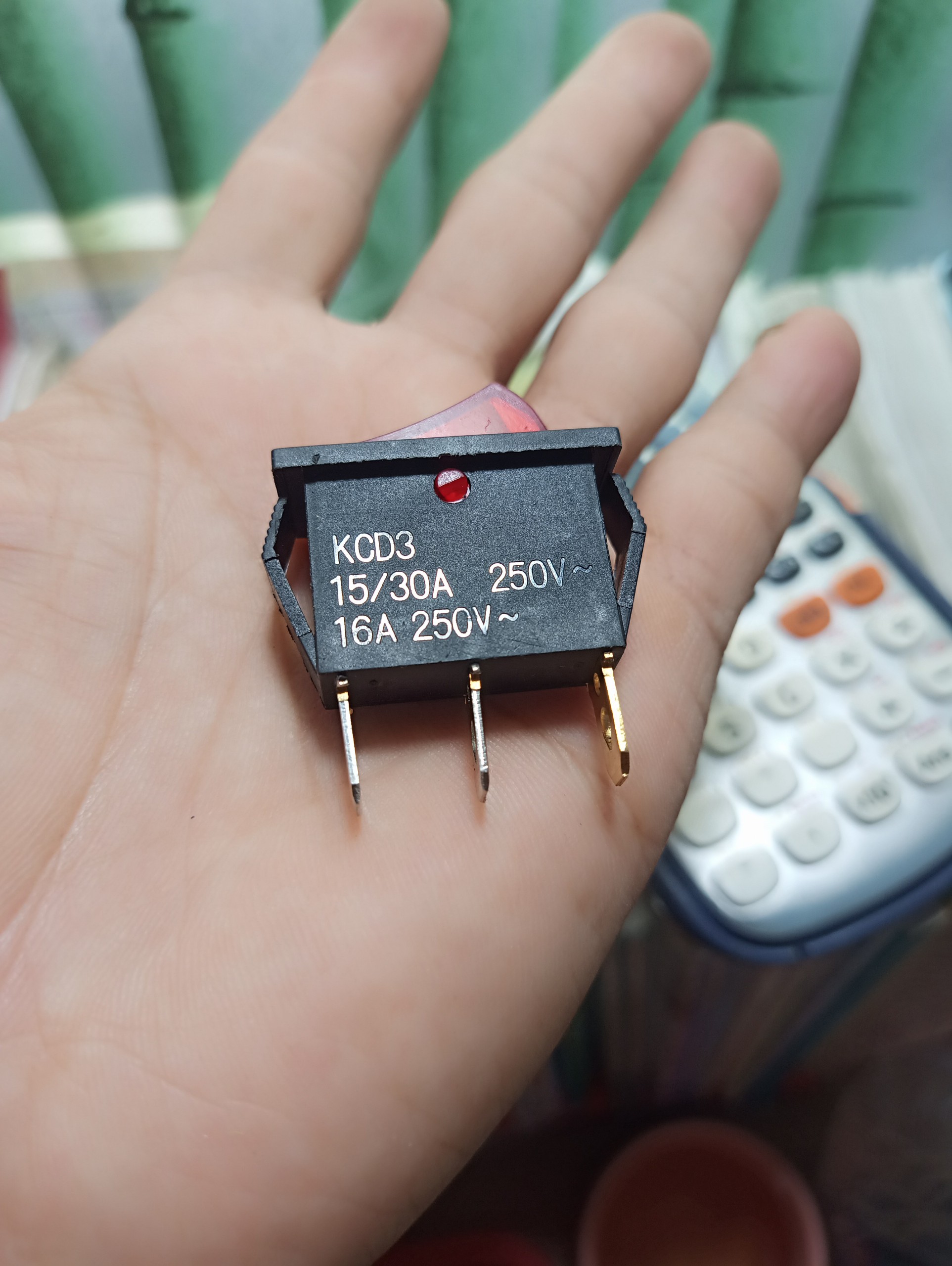 Công tắc bập bênh 3 chân có đèn báo 15A 250V KCD3