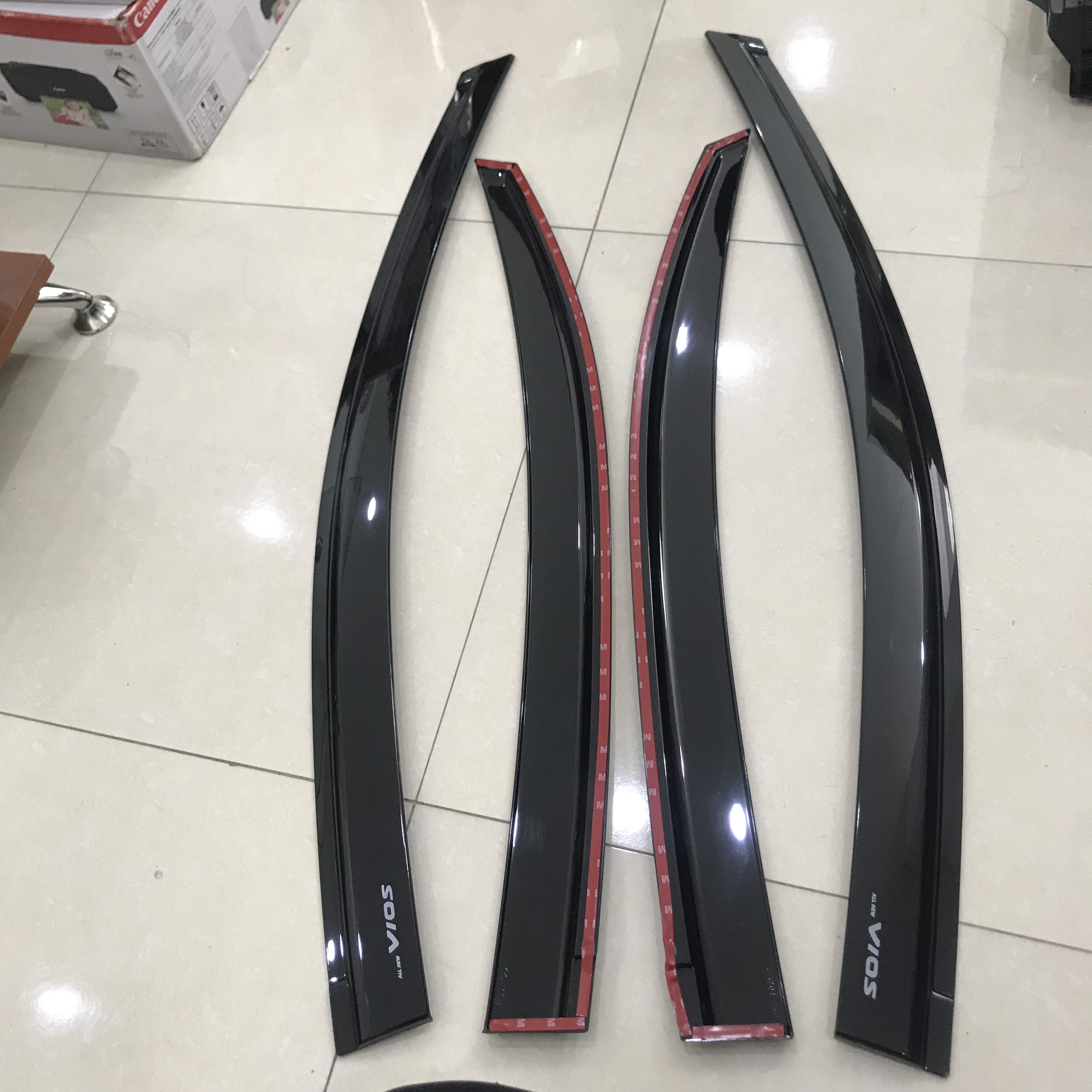 Bộ vè che mưa đen Thái cao cấp cho Vios form 2019,2020