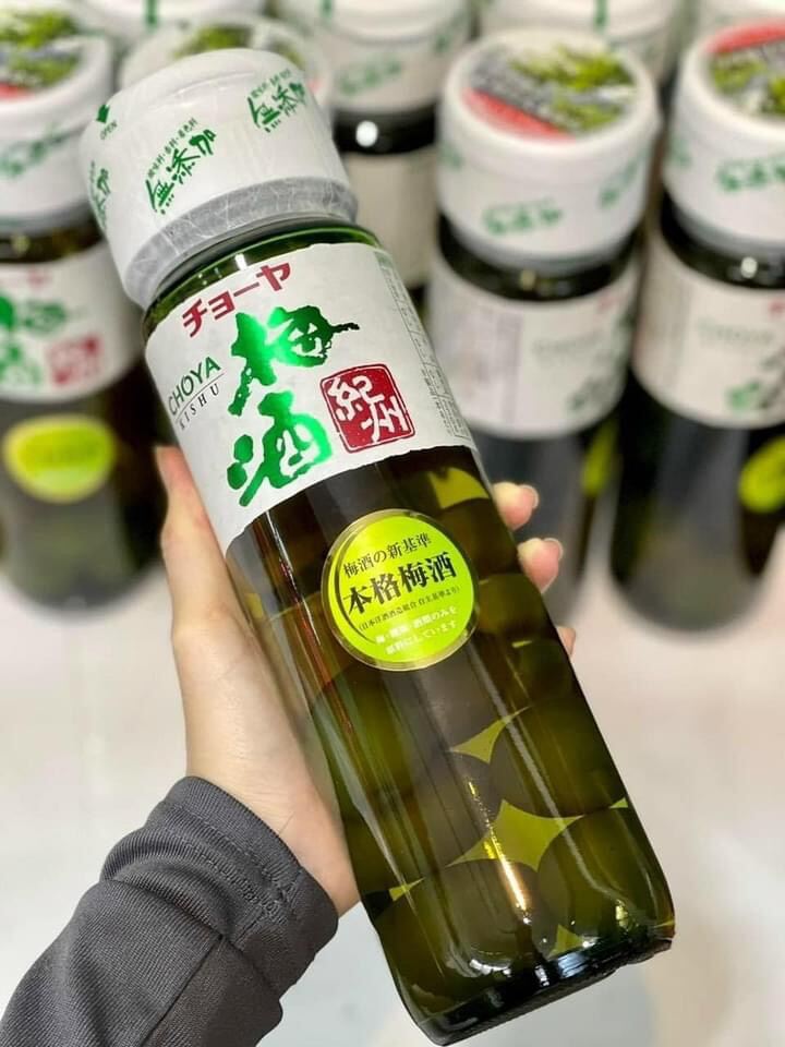 Nước Mơ Choya 720ml va Mơ Vảy Vàng Nhật Bản 500ml