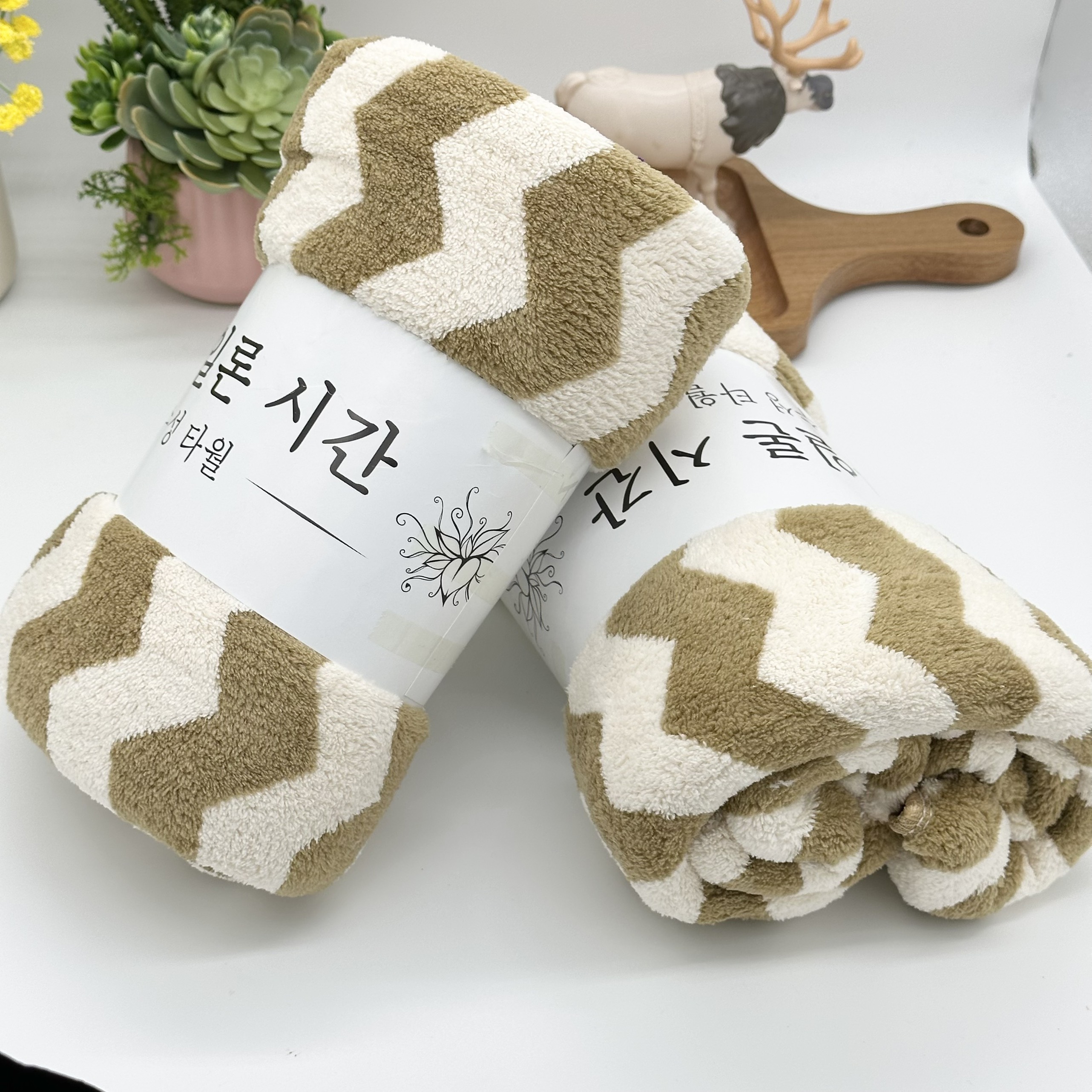 Khăn tắm lông cừu, KT 50x100cm, sóng to