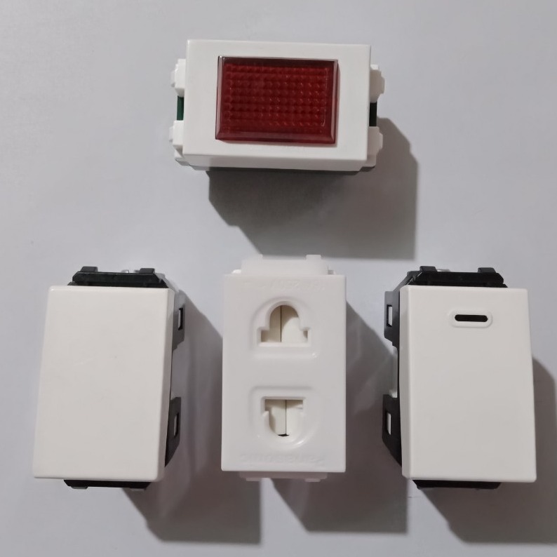 HẠT Ổ CẮM , HẠT CÔNG TẮC ,HẠT ĐÈN BÁO  PANASONIC