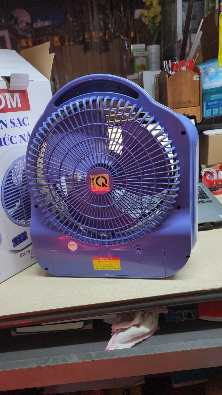 [HCM]QUẠT SẠC KENTOM 9400 - 1 bình và 2 bình