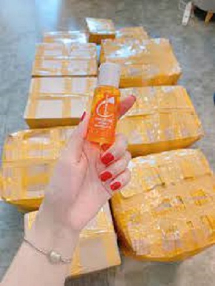 Serum trắng da vitamin c mix vàng lá