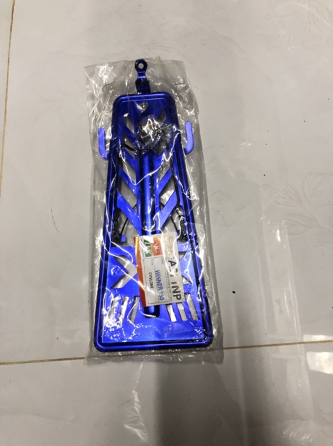 Baga giữa nhôm Winner