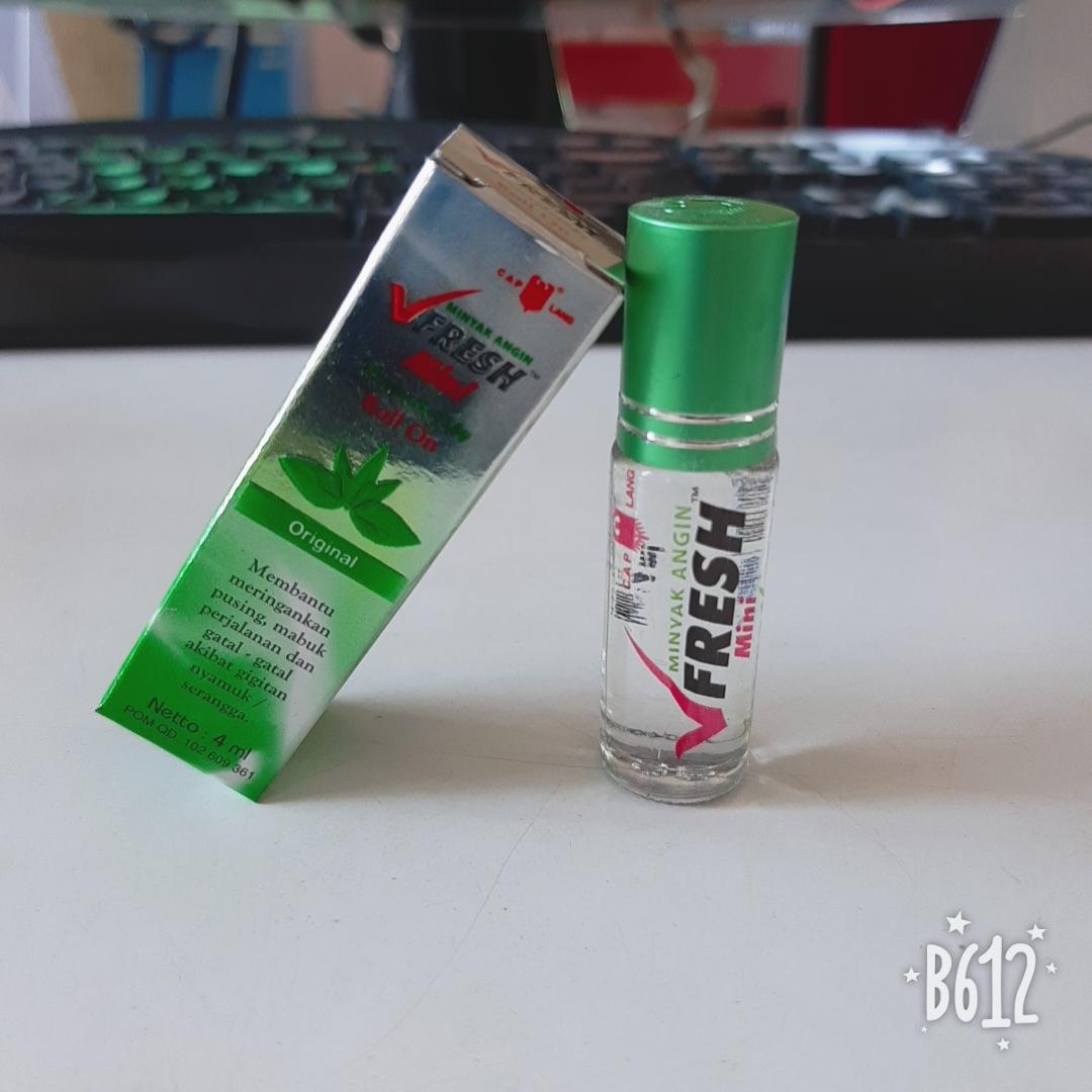 Dầu gió bi lăn thảo dược Vfresh Original Bạc Hà 4ml