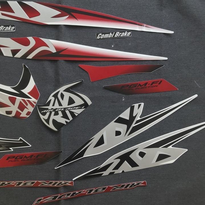 Tem AIRBLADE Thái 2011 3 lớp (MÀU TRẮNG )