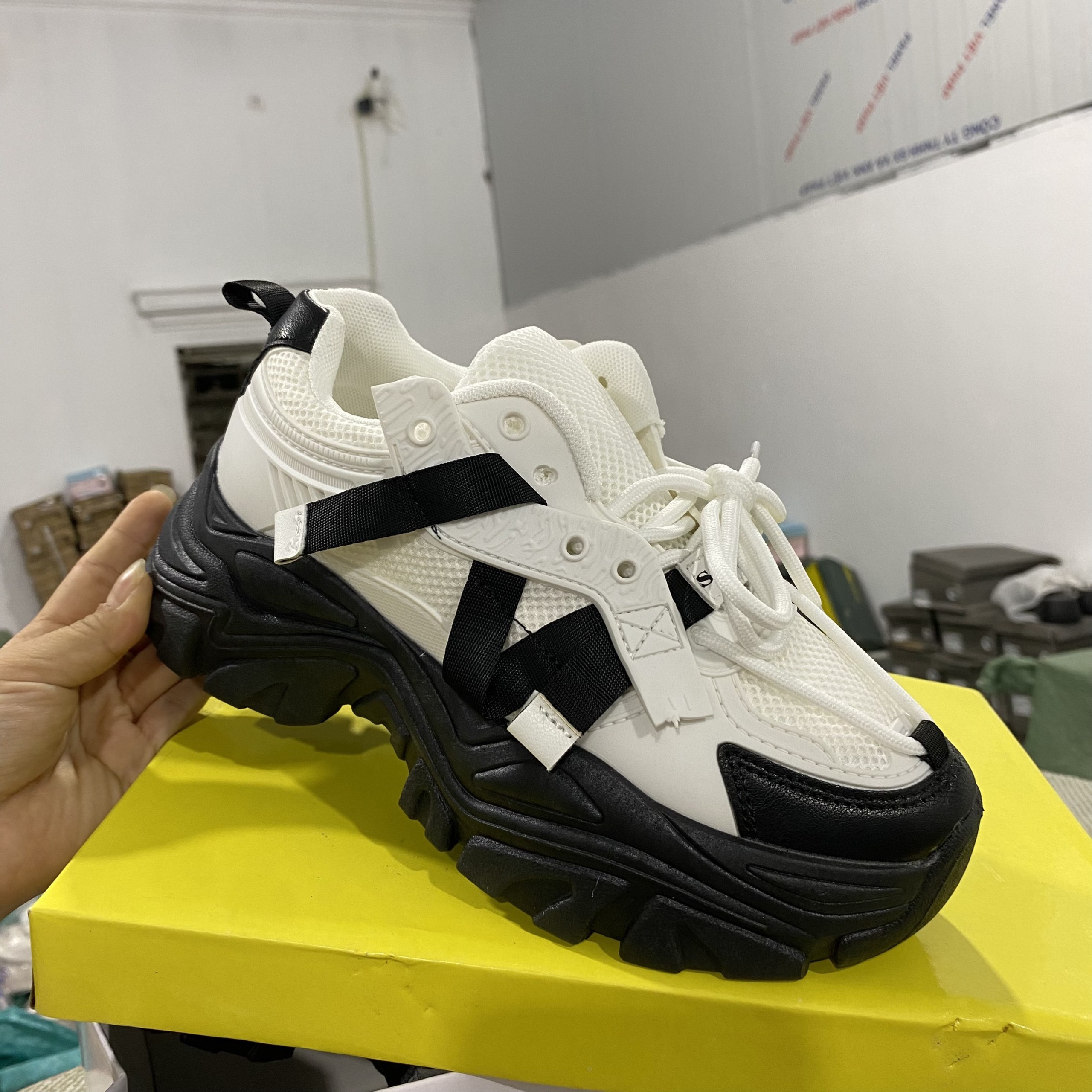 Giày Sneaker Thể Thao Nữ Sneaker SPO