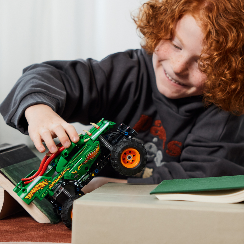 Đồ Chơi Lắp Ráp LEGO Technic Chiến Xe Monster Jam™ Dragon™ 42149 (217 chi tiết)