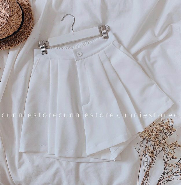 Quần short nữ, Quần short nữ dáng váy