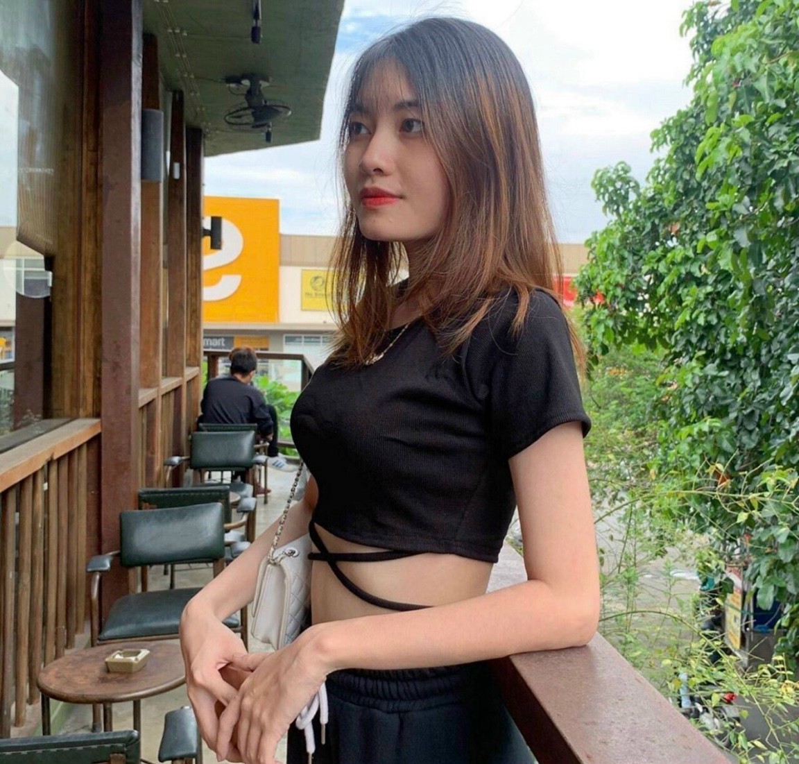 [HCM]Áo Croptop quấn chéo dây quanh bụng (dưới 46kg)
