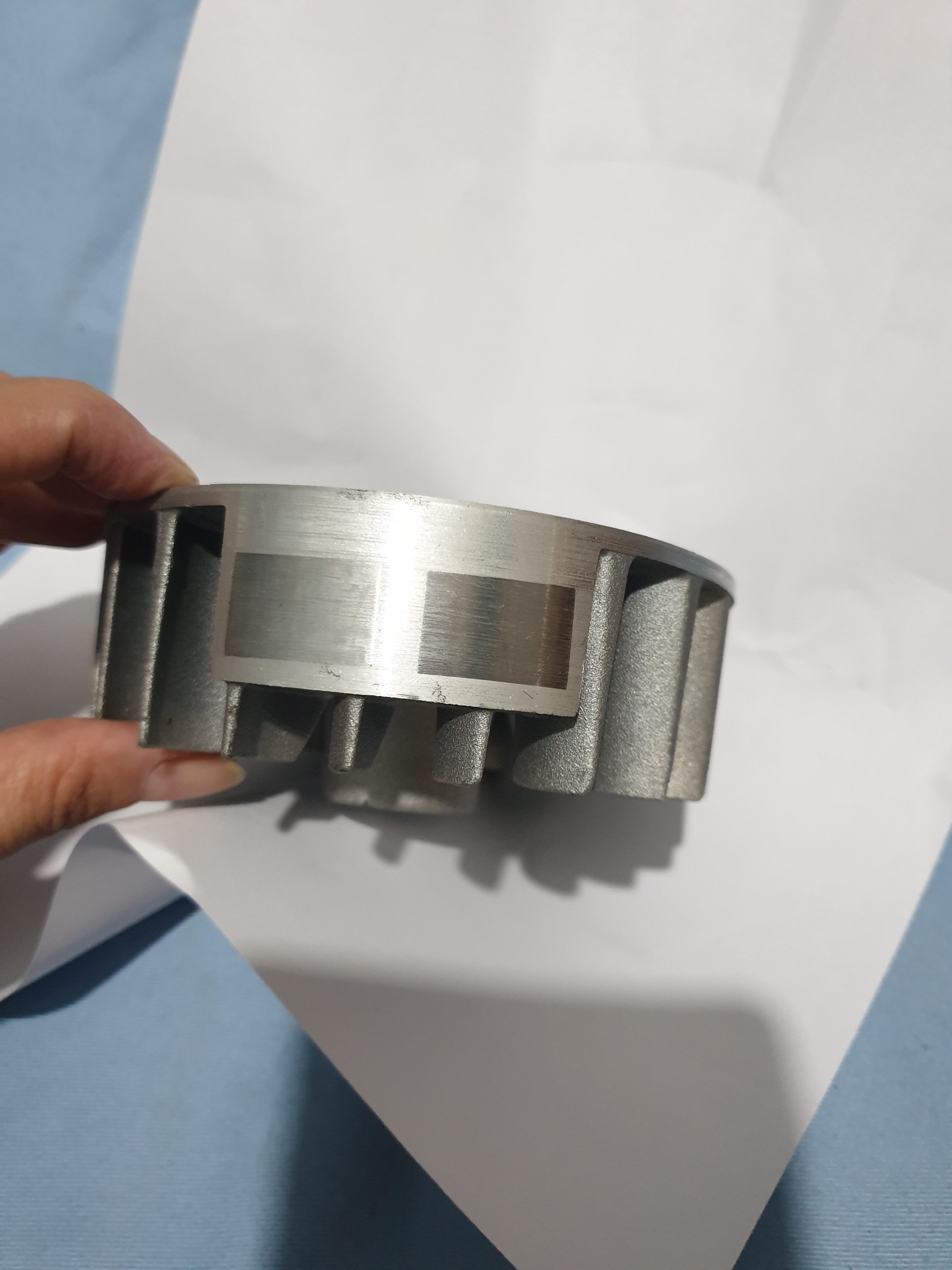 MITSU VÔ LĂNG - BÁNH ĐÀ MÁY CẮT CỎ 2 THÌ TL52/520 Phụ Tùng Dùng Cho