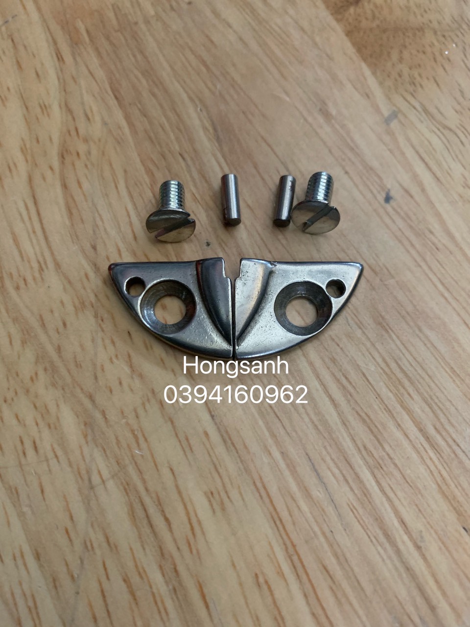 MẶT NGUYỆT MÁY CẮT VẢI ĐỨNG
