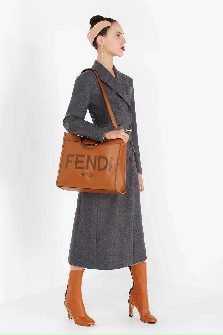 Túi xách nữ TOTE LOGO size 34 hàng không box