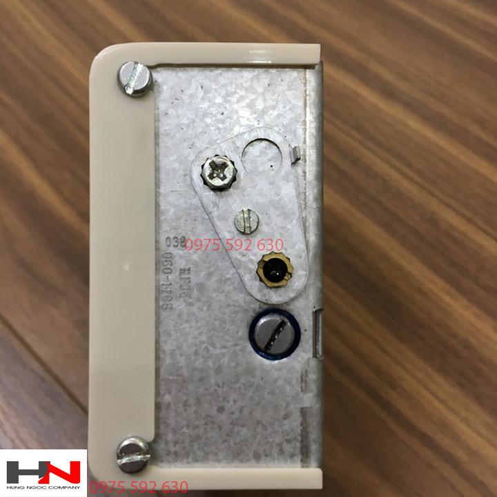 Rơ le áp lực Danfoss KP36