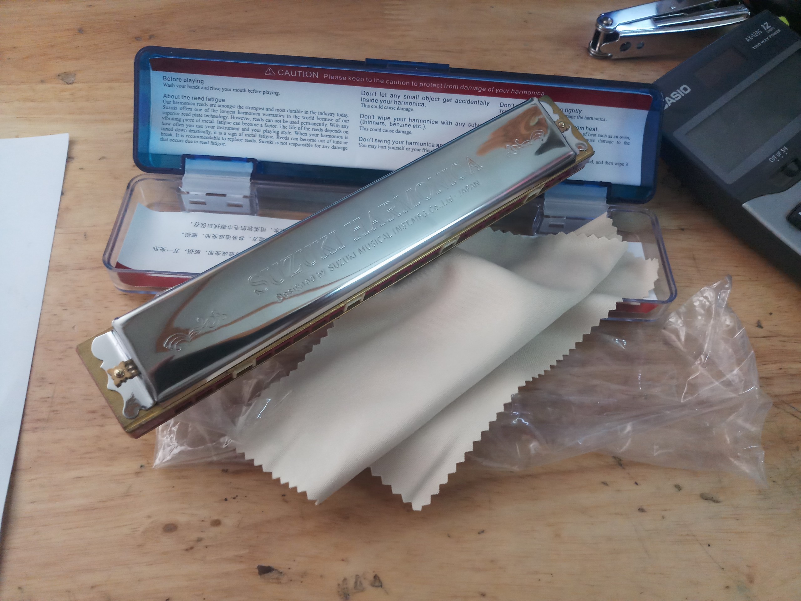 Combo Kèn Melodion Suzuki 37 Phím và kèn Hamonica