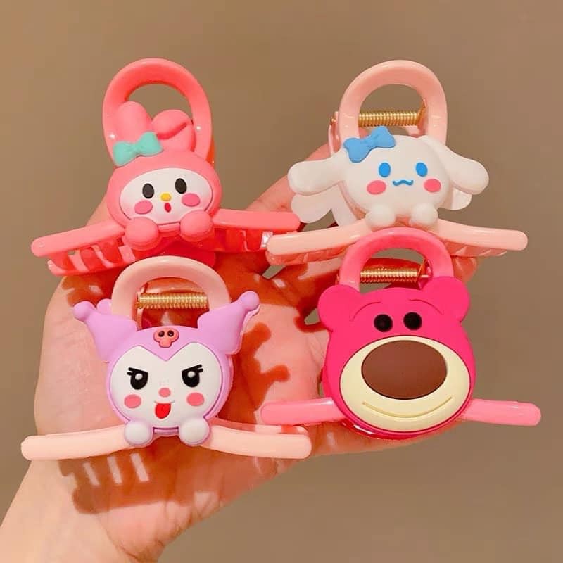 Set 4 kẹp càng cua cho bé hình gấu dâu cute