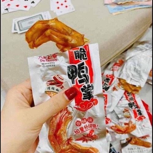 Chân Vịt  Ăn Cay Tê Lưỡi Món Hot Trend Gần Đây