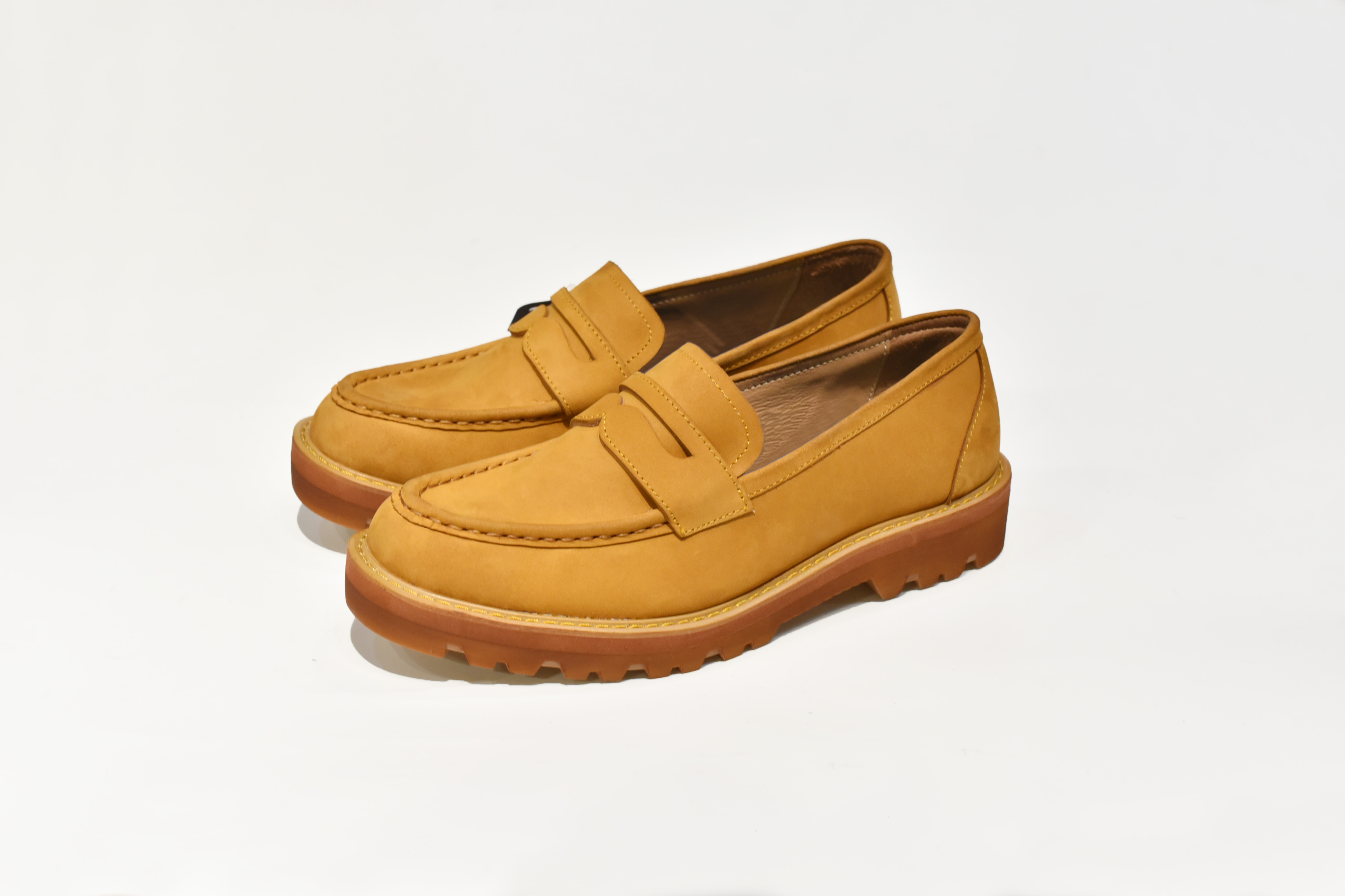 [TATHANIUM Footwear] Giày loafer da bò nubuck màu vàng nghệ