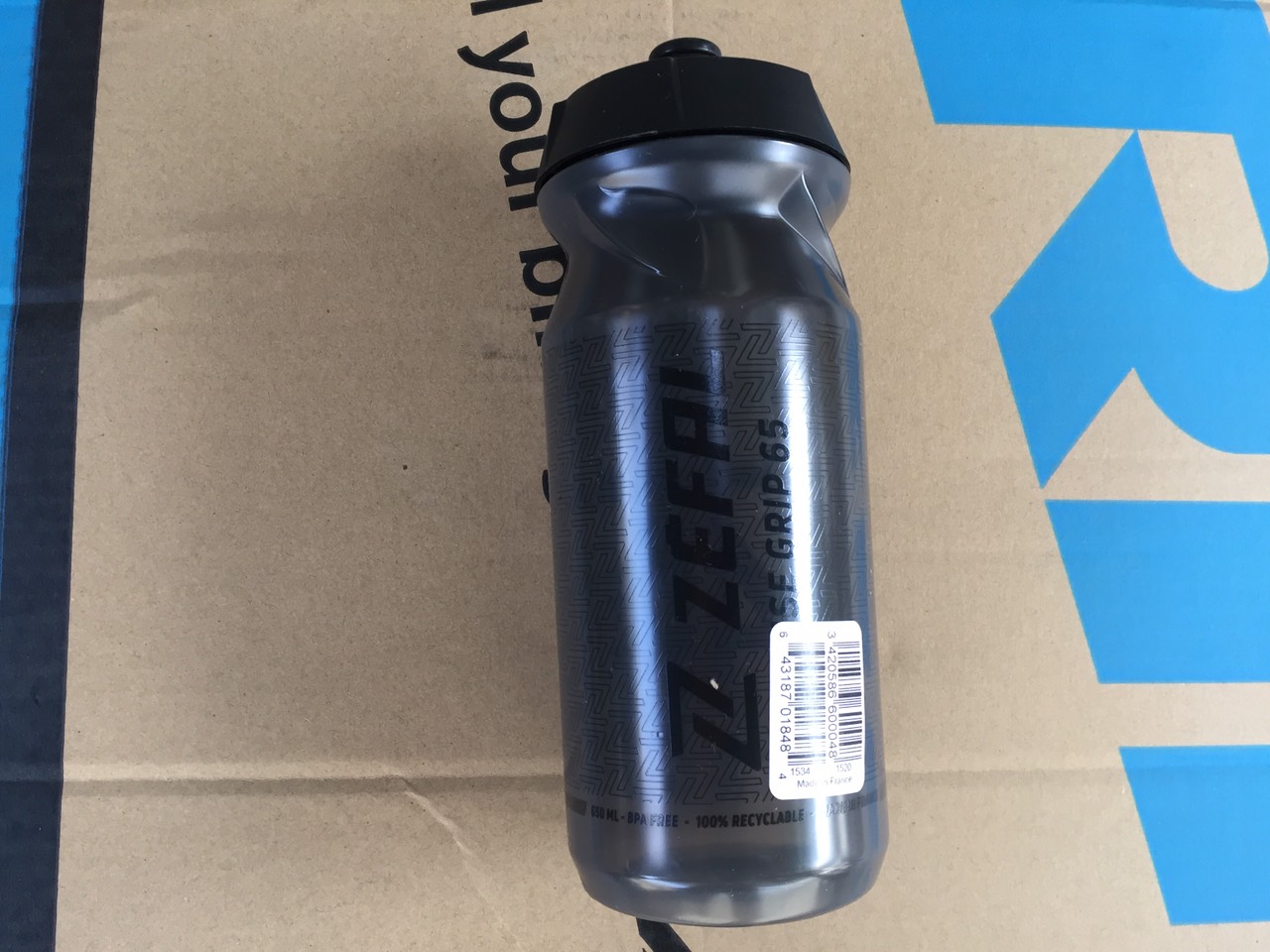 Bình nước thể thao Zefal 650ml van nhựa bình