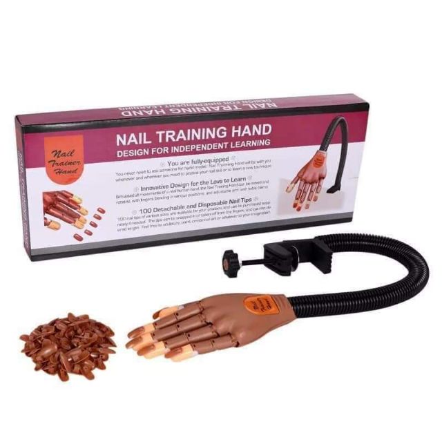 Bàn tay có khớp tập làm nail