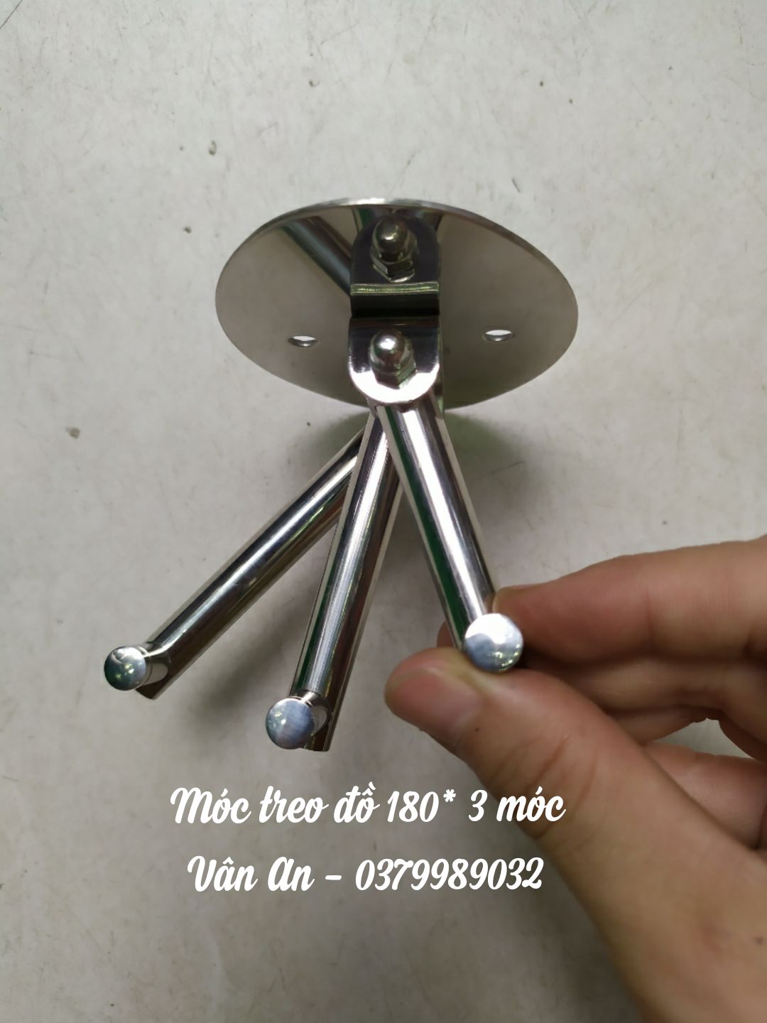 Móc treo đồ 180*, 3 móc