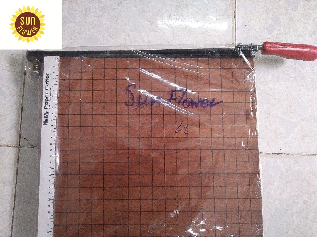 Bàn Cắt Giấy A4 Bằng Gỗ