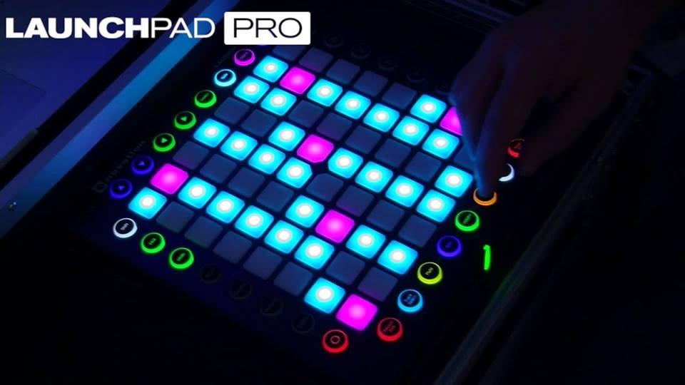 Bàn chơi nhạc Controller Novation Launchpad Pro