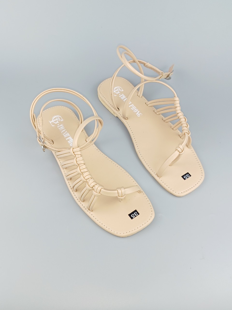 Giày sandal nữ đế thấp c-buồm có size lớn 35-42