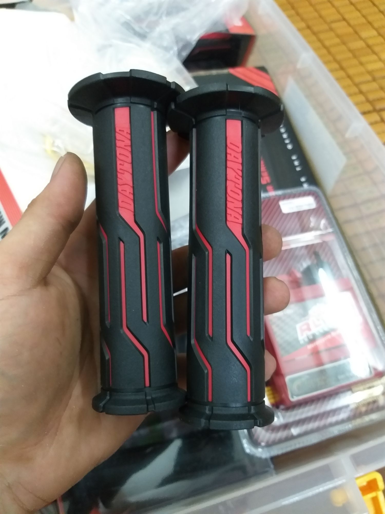 bao tay daytona hàng real