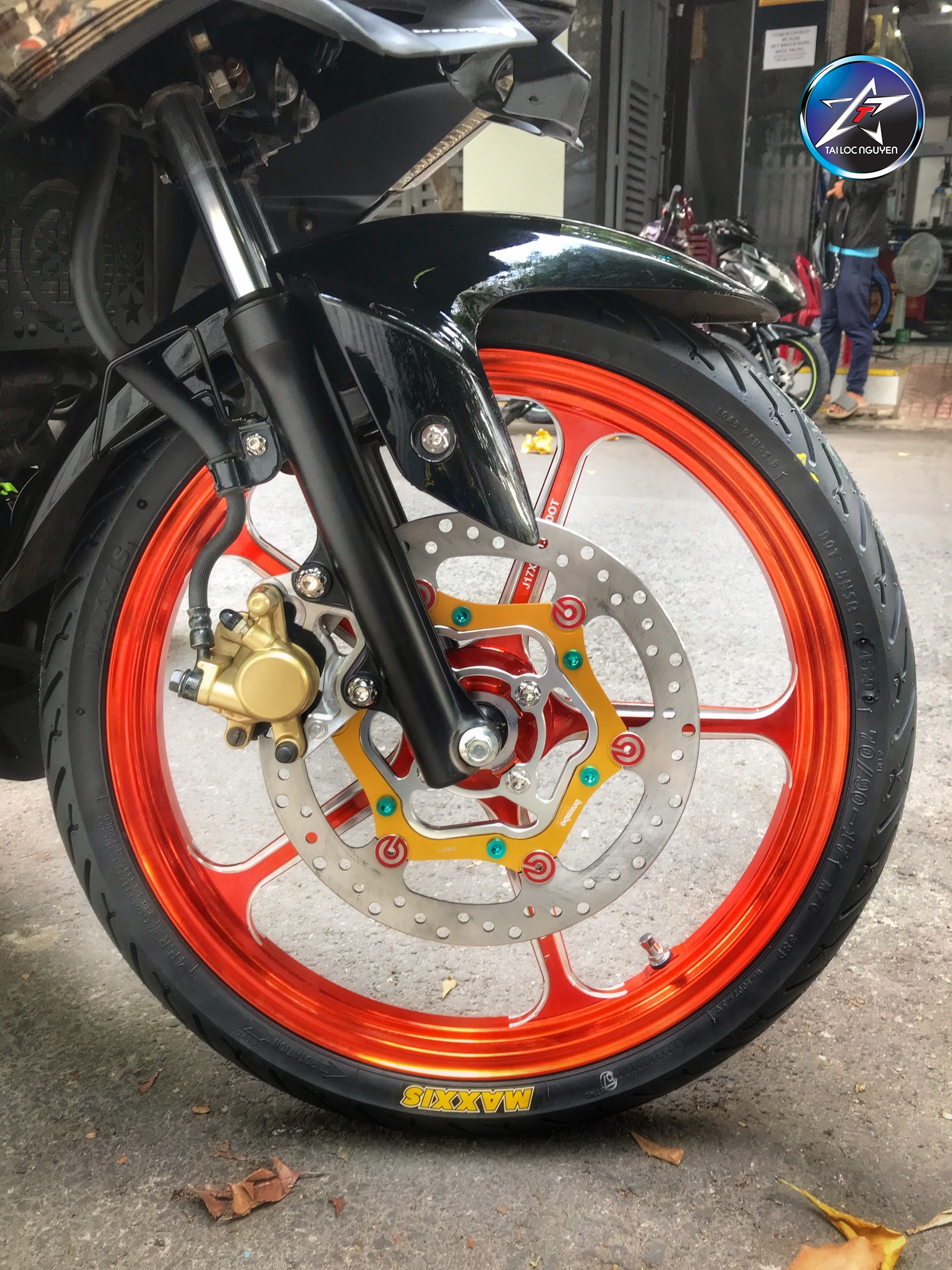 [HCM]ĐĨA THẮNG OVER SIZE 265MM LOGO BREM KÈM LÒNG NHÔM