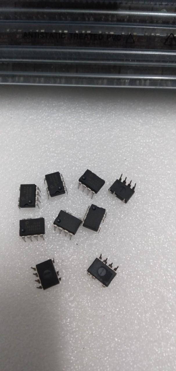 5 con ic nguồn 7 chân LNK364