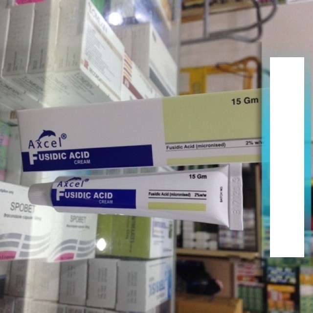 Kem bôi ngoài da axcel fusidic acid cream 15g.