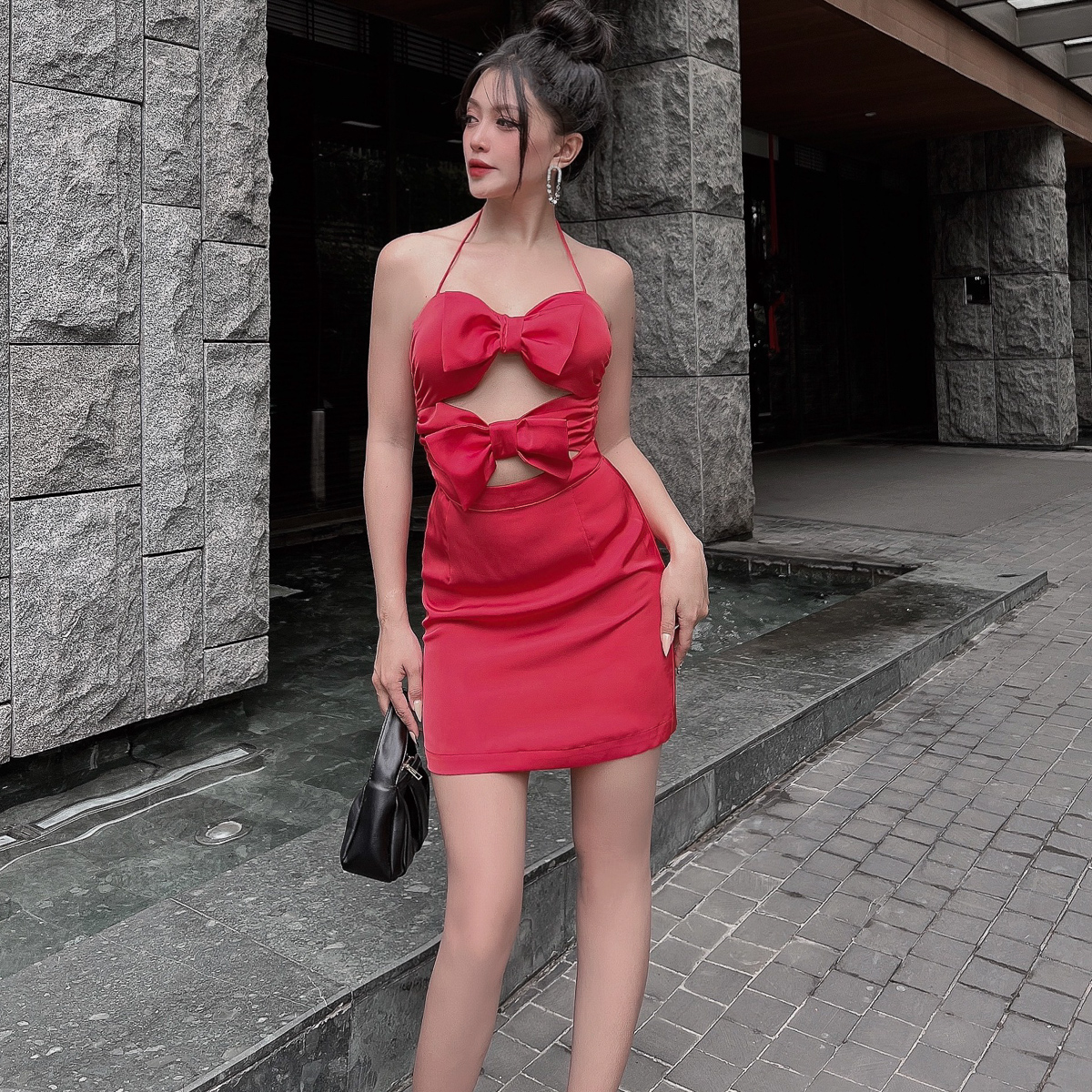 [NHẬP MÃ NOVFALAZSOCIAL02 GIẢM 40K ĐƠN 199K  ] Đầm cup Maybi cutout phối nơ 2 màu