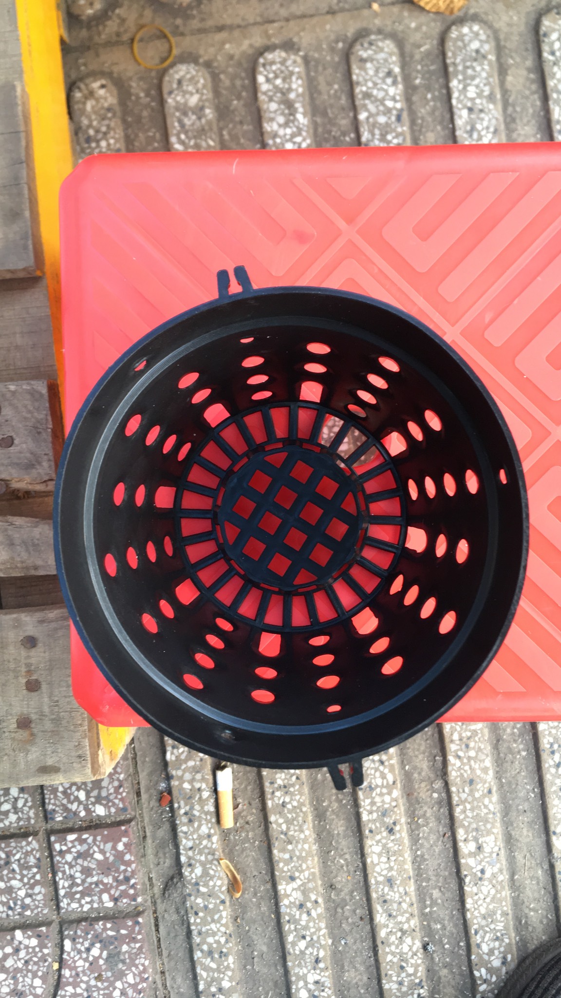 COM BO 30 Chậu nhựa lỗ tròn PHI 14 CM