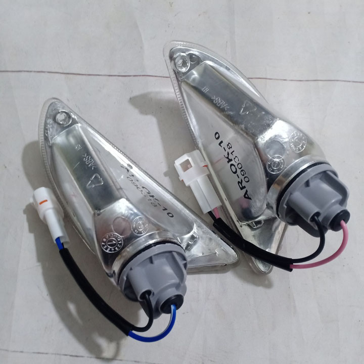 Ô LA LA - Bộ 2 xi nhan  xe Vespa LX sau kèm bóng đèn