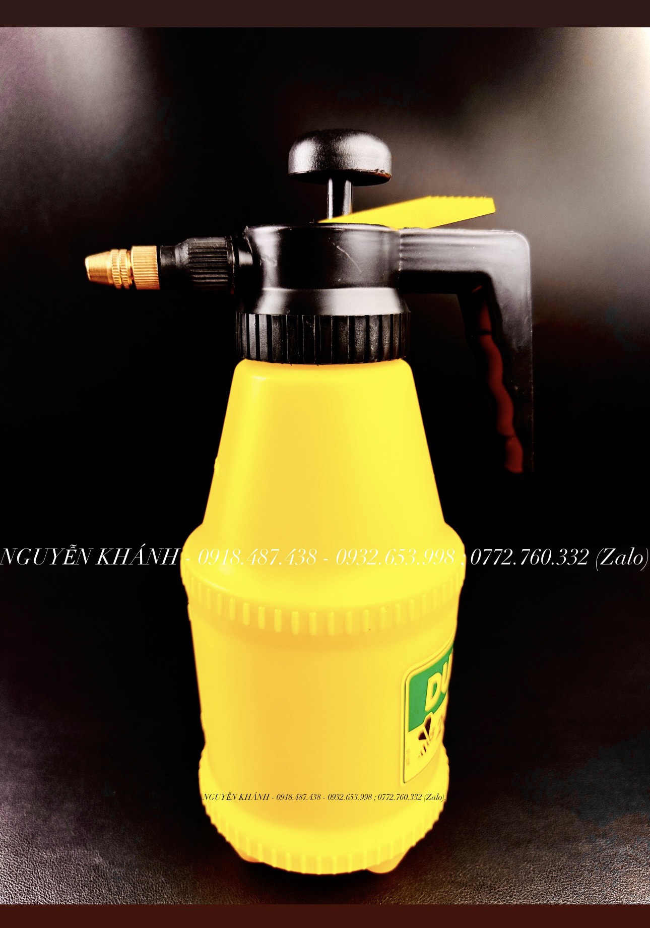 Bình tưới cây ( chính hãng ) 2L