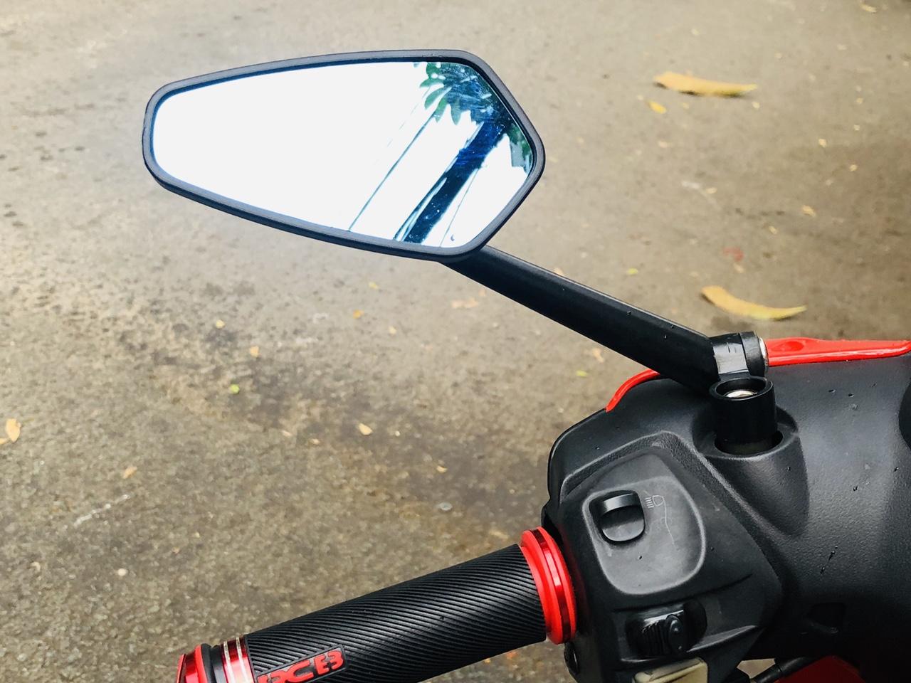 Gương CRG màu đen fullbox  gắn được cho tất cả các dòng xe máy phổ thông hiện nay